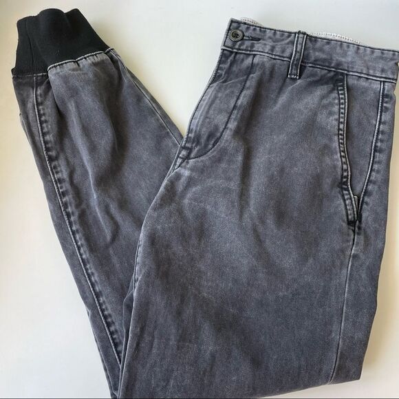 Men’s Levi’s Faded Black Joggers Sz 30x30